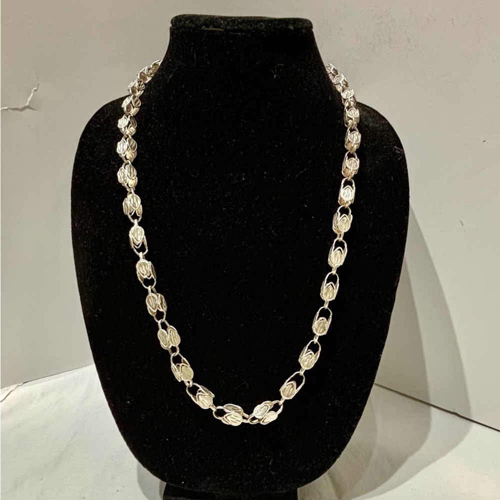 Rare Elegant Sterling Silver 925 Necklace 28inches long